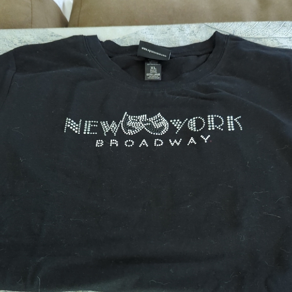 New NY Broadway Women's Short Sleeve Tee..No Tags